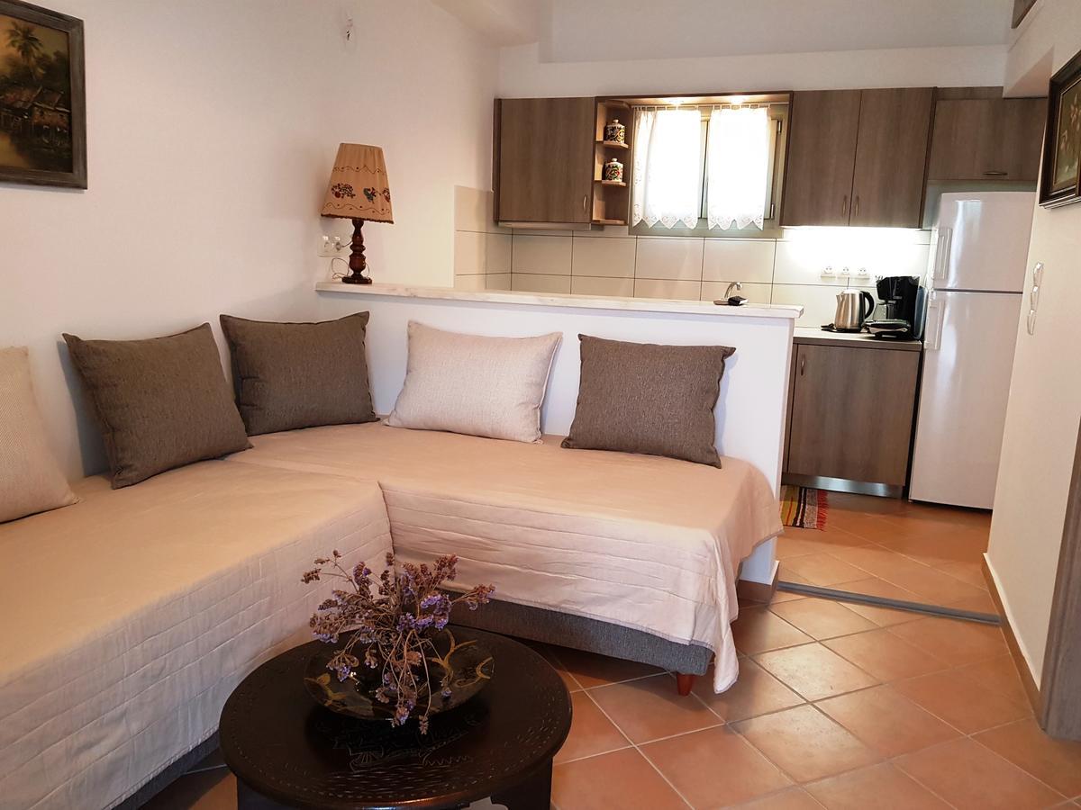 Theo'S Vacation Home Skyros Zewnętrze zdjęcie